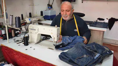 Bayram mesaisi iğne iplikle başladı: Tercan’da terzilerin yüzü gülüyor