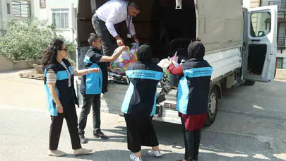 Bayram sevincini paylaşıyorlar: Bodrum’da miniklerin yüzü oyuncaklarla güldü