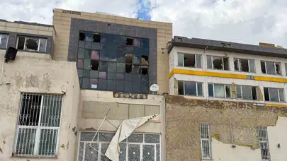 Gaziantep’te dehşet anları: Süper hücre okulu savaş alanına çevirdi