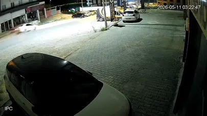 Direksiyon başında gözleri kapandı: Bursa’da park halindeki araçları birbirine kattı