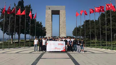 Tarihin kalbine yolculuk: Düzceli gençler Çanakkale’de destanı yerinde dinledi