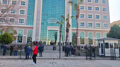 Antalya Büyükşehir Belediyesine yönelik rüşvet soruşturmasında 41 sanık yeniden hakim karşısında
