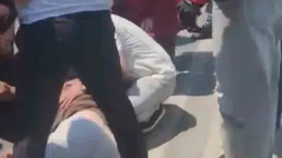 Fatih’te dehşet anları: Skuter sürücüsü otobüsün altında metrelerce sürüklendi