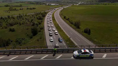 Dönüş çilesi havadan görüntülendi: 21 ilin kilitlendiği noktada trafik durma noktasına geldi