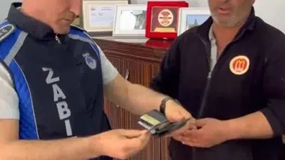 Sokakta bulduğu cüzdanı bir an bile düşünmeden teslim etti: Bilecik’te örnek davranış