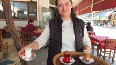 Burhaniye’de kahvehane kültüründe devrim: Çay bardağında şifa dönemi başladı