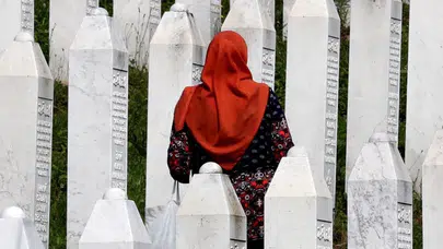Saraybosna'nın karanlık günlerinde "insan safarisi": Zenginlerin kanlı eğlencesi kitapta deşifre edildi