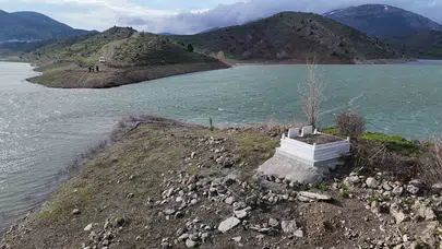 Sular altında kalan hüzünlü veda: Mezarlar iki yıl sonra yeniden barajın derinliklerine gömüldü