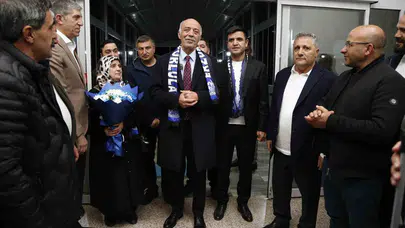 Erzurum’da dev karşılama: Lütfü Yücelik rotayı yeniden ETSO’ya çevirdi