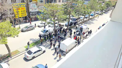 Tatvan'da trafik kazası: İki sürücü hastanelik oldu