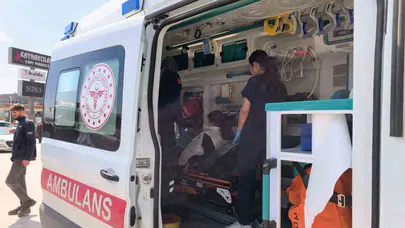 İnegöl’de yürekleri ağza getiren kaza: Motosikletli baba ve kızı hastanelik oldu