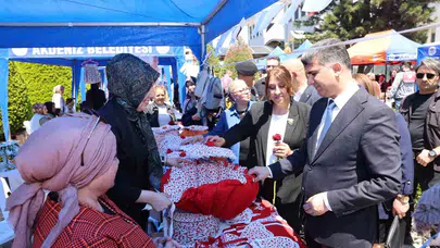 Mersin’de Anneler Günü coşkusu: El emeği ürünler görücüye çıktı