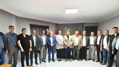 Bilecik'te saha mesaisi başladı: MHP'nin yeni başkanı muhtarlarla el ele verdi