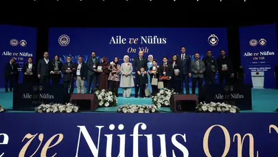 Türkiye’nin geleceği güçlü aile yapısında: Rektör Aydın vizyon programında yerini aldı