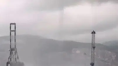 İskenderun Körfezi’nde korku dolu anlar: Denizden yükselen dev hortum kamerada