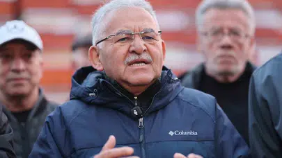 Bahar geldi derken kış geri döndü: Erciyes’te kayak keyfi 15 gün daha sürecek