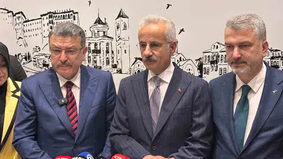 Bakan Uraloğlu’ndan Trabzon’da bayram mesajı: Yollarımız güvenli, dönüş yolculuğuna dikkat