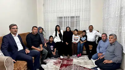Minik Ayşe Zümra’nın mektubu Başkan’ı harekete geçirdi: Tandır başında samimi sohbet