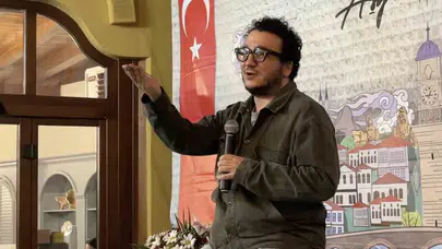 Zihnimizin derinliklerine yolculuk: Prof. Dr. Oytun Erbaş Çorumlularla buluştu