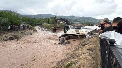 Düziçi’nde kabus dolu saatler: Sel suları evleri yuttu, mahsur kalanlar için seferberlik başladı