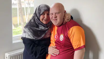 Parkta dışlanan Down sendromlu oğlu için sesini duyurmaya çalışıyor: Tek isteği biraz anlayış ve güvenli bir alan