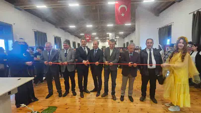 Ayvalık’ta destansı dokunuş: Öğrenciler Türk mitolojisini sanatla yeniden yorumladı