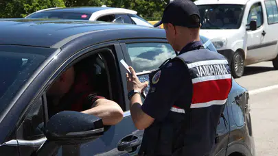 Çorum yollarında bayram yoğunluğu: Trafik akışı 4 katına çıktı