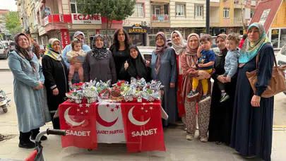 Alaşehir’de Anneler Günü coşkusu: Saadet Partili kadınlardan birlik ve beraberlik mesajı