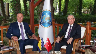 Balkanlar'da kritik temas: Ankara'da savunma diplomasisi trafiği