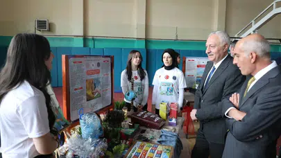 Bayburt’ta genç beyinlerin teknoloji rüzgarı: Geleceğin mucitleri projeleriyle göz doldurdu