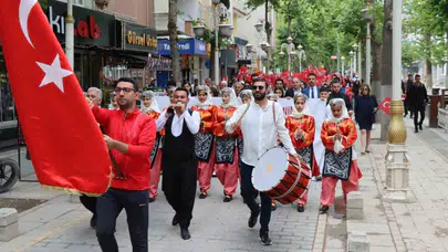 Malatya’da 19 Mayıs heyecanı: Gençler Türkiye Yüzyılı için yürüdü