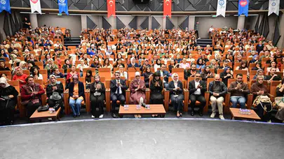 Çocuk yetiştirmenin şifrelerini verdi: Akademisyen Anne Yıldırım’da ebeveynlere rehberlik etti