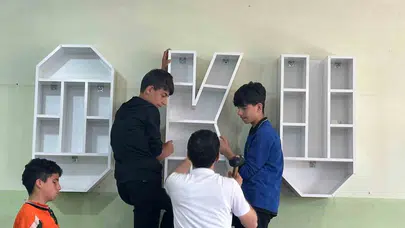 Silvan’da meslek lisesi öğrencileri üretti: Kardeş okulların kütüphaneleri artık daha modern