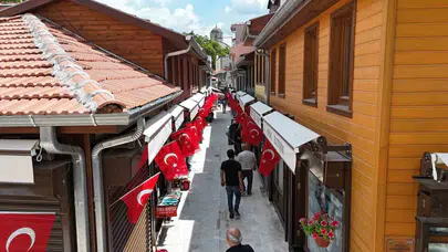 Edirne’nin kalbinde nostalji rüzgarı: Dar Çarşı yeni yüzüyle kapılarını açtı