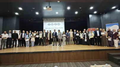 Manisa’da kitap okuyan değil, hayatı okuyan bir gençlik için seferberlik: Ödüller sahiplerini buldu