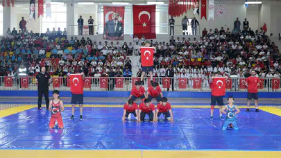 Siirt’te 19 Mayıs heyecanı: Gençler hünerlerini sergiledi, başarılar ödüllendirildi