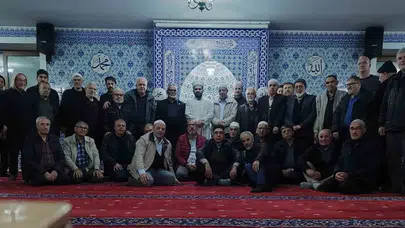Sessiz vedaların aksine o bir kahraman gibi uğurlandı: Bursa'da 8 yıllık dostluğa gözyaşlı veda