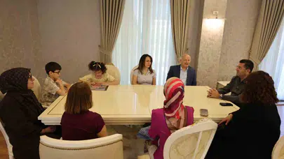 Resim yeteneğiyle Türkiye’ye gurur yaşattı: Tuana’nın o anlamlı isteğine Başkan Çerkez’den destek