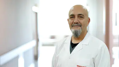 Bacaklardaki o renkli görüntüyü hafife almayın: Varis gizli bir sağlık tehdidi olabilir