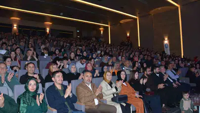 Çorum'da 19 Mayıs coşkusu: Genç sesler sahnede devleşti