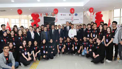 Erzurum’un geleceği bilimle şekilleniyor: Genç beyinlerden inovasyon şovu