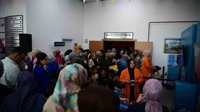 Çayırova’da bilim rüzgarı esiyor: 7’den 70’e herkesin durağı oldu