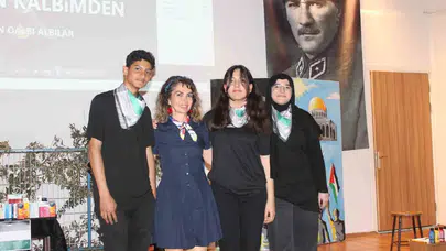 Sahne ışıkları mazlum coğrafya için yandı: Gençlerden Filistin’e vefa duruşu