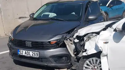 Ulubey yolunda zincirleme kaza: Aynı aileden 5 kişi hastanelik oldu