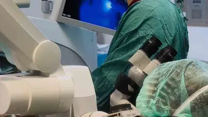 Muğla'da tıp dünyasında büyük başarı: Ses teli cerrahisinde lazer dönemi başladı