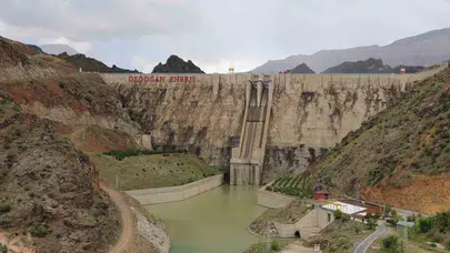 Kuraklık kabusu bitti: Erzurum’da baraj taştı, kapaklar için alarm verildi
