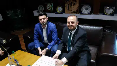 Bursaspor’a dev destek: Hayat Sağlık Grubu vakıf çatısı altında güç birliği yaptı