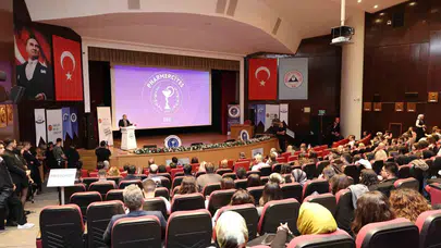Geleceğin eczacıları Kayseri'de buluştu: PharmErciyes Kongresi kapılarını açtı