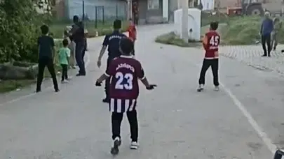 Forma giydiler, sahaya indiler: Jandarma ve miniklerin dostluk maçı köyde bayram havası estirdi