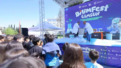 Samsun’da bilim rüzgarı: Genç beyinler keşfetmek için BİLİMFEST’te buluştu